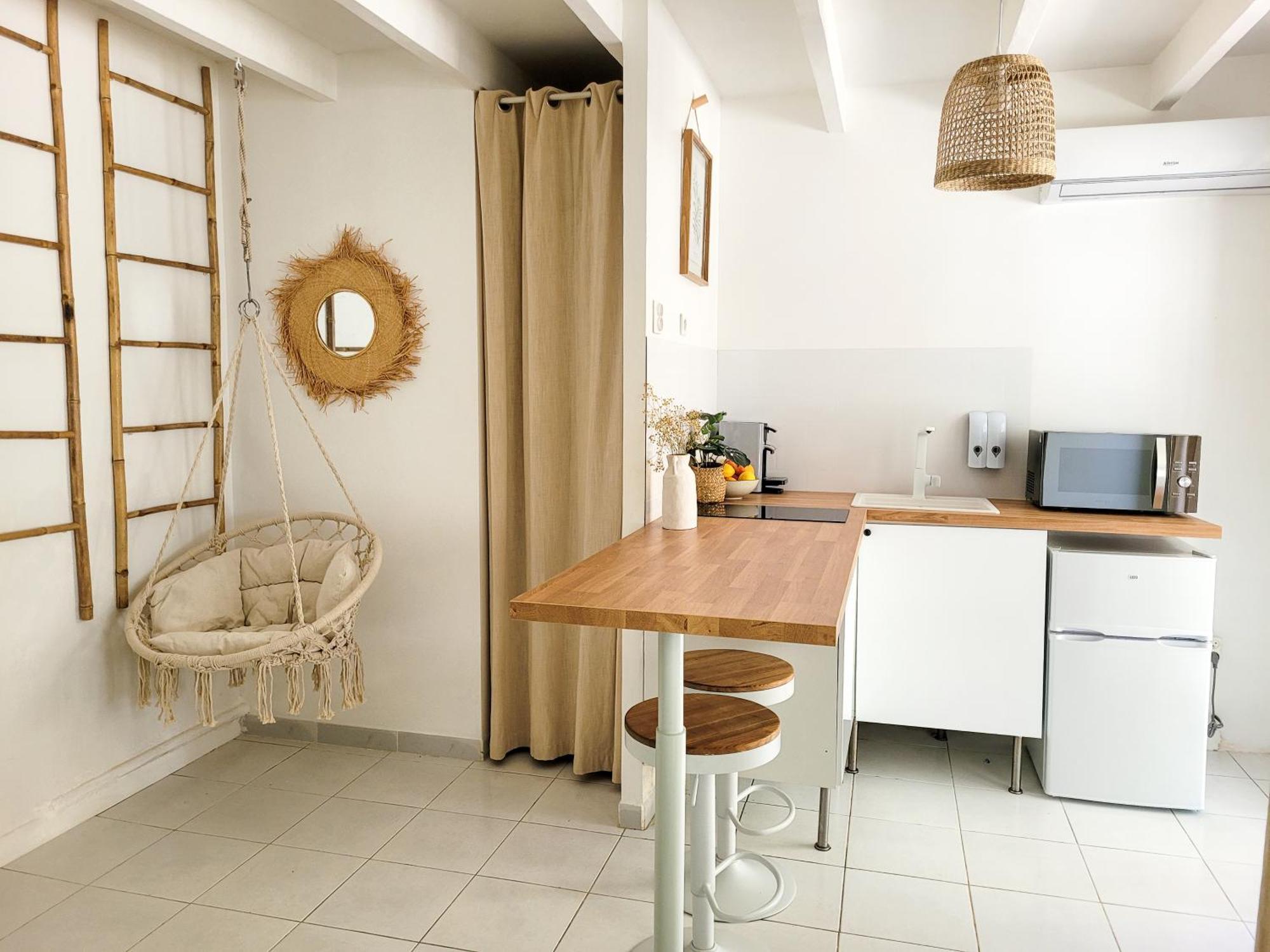 Studio Double Climatise Avec Terrasse - Proche Tram & Centre Montpellier Luaran gambar